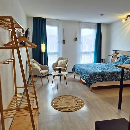 Serenite - Spacieux - Vue - Equipe Apartment *