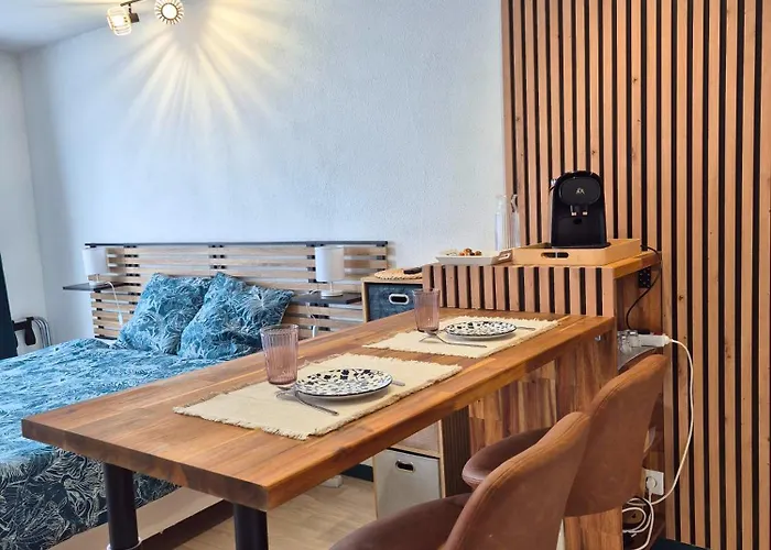 Serenite - Spacieux - Vue - Equipe شقة لورد